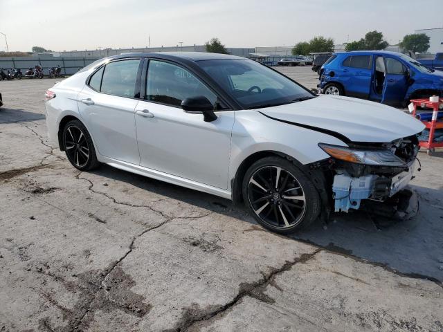 Photo 3 VIN: 4T1B61HK8KU287758 - TOYOTA CAMRY XSE 