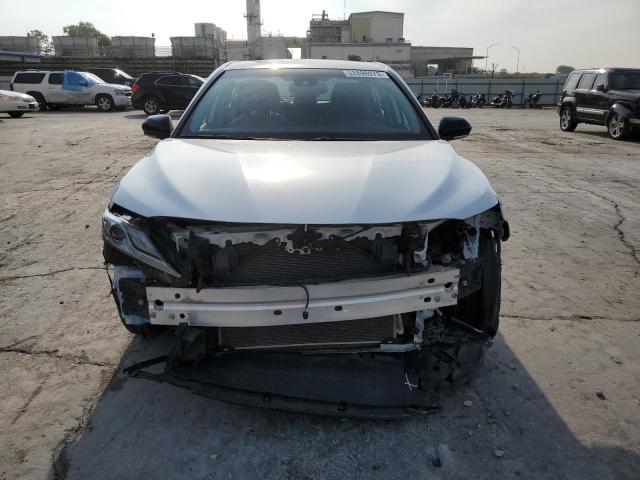 Photo 4 VIN: 4T1B61HK8KU287758 - TOYOTA CAMRY XSE 