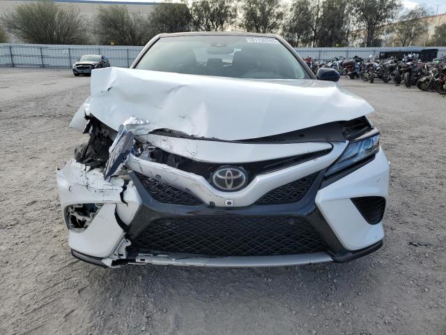 Photo 4 VIN: 4T1B61HK9JU066216 - TOYOTA CAMRY 