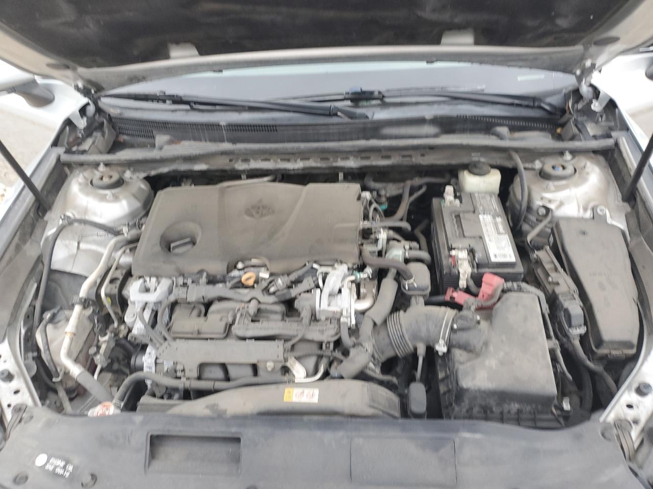 Photo 10 VIN: 4T1B61HK9JU095716 - TOYOTA CAMRY 