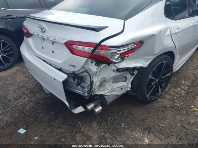 Photo 5 VIN: 4T1B61HK9JU115236 - TOYOTA CAMRY 