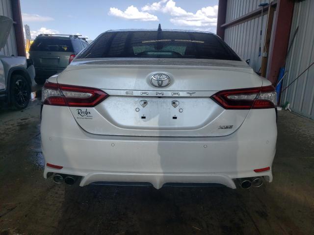 Photo 5 VIN: 4T1B61HK9JU121196 - TOYOTA CAMRY 