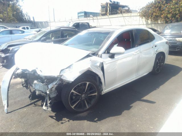 Photo 1 VIN: 4T1B61HK9JU132960 - TOYOTA CAMRY 