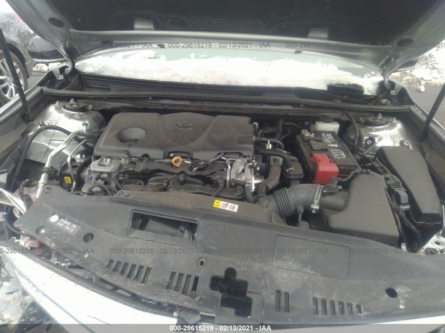 Photo 9 VIN: 4T1B61HK9JU157180 - TOYOTA CAMRY 