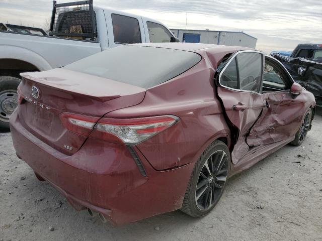 Photo 2 VIN: 4T1B61HK9JU530346 - TOYOTA CAMRY XSE 