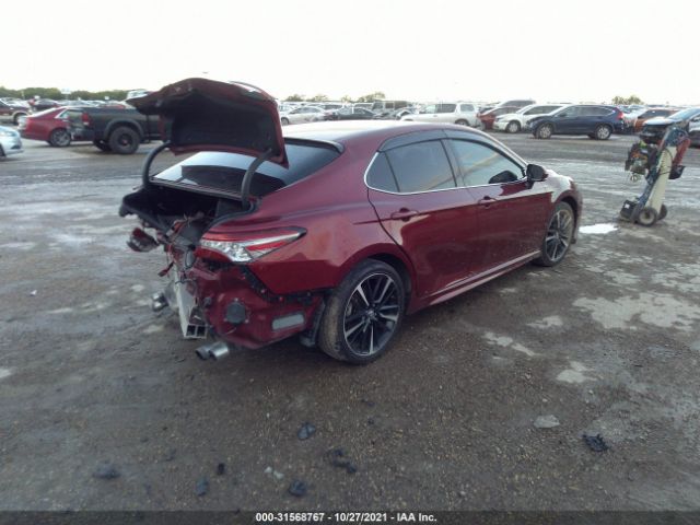 Photo 3 VIN: 4T1B61HK9JU549706 - TOYOTA CAMRY 