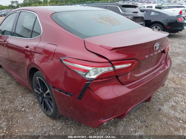 Photo 5 VIN: 4T1B61HK9JU602730 - TOYOTA CAMRY 