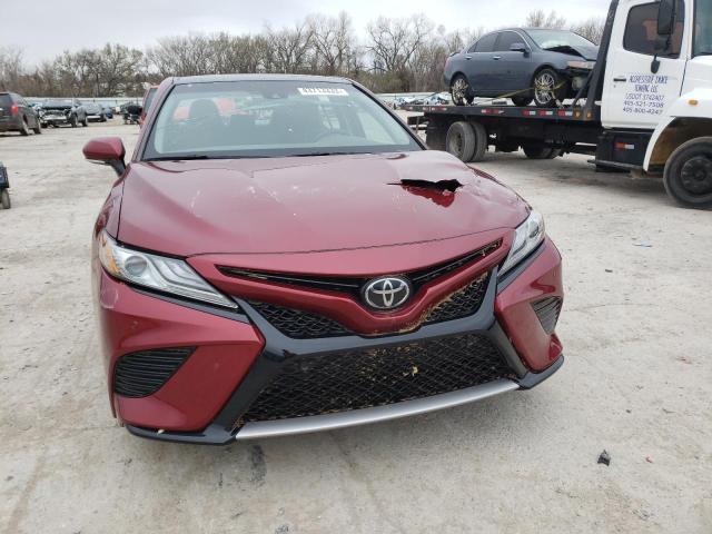 Photo 4 VIN: 4T1B61HK9JU638482 - TOYOTA CAMRY XSE 