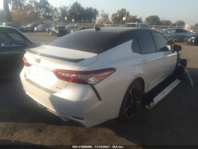 Photo 3 VIN: 4T1B61HK9JU673104 - TOYOTA CAMRY 