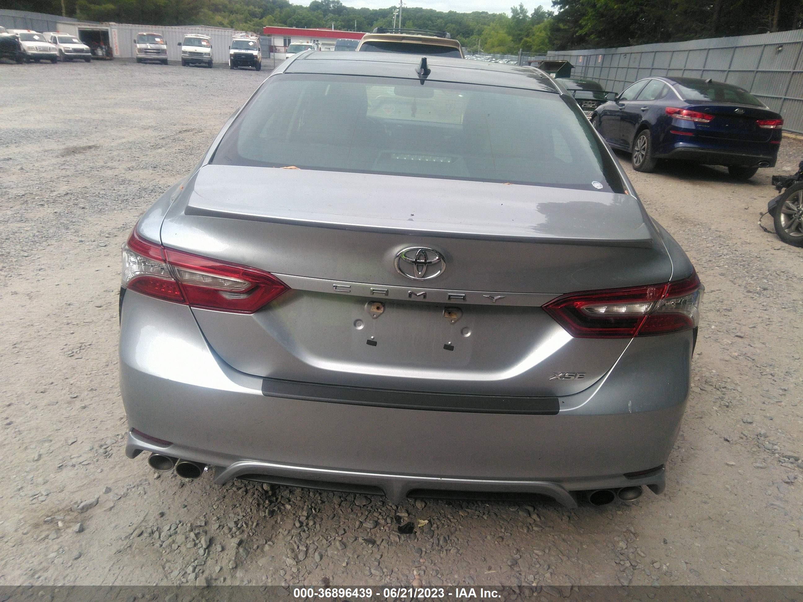 Photo 15 VIN: 4T1B61HK9KU174031 - TOYOTA CAMRY 