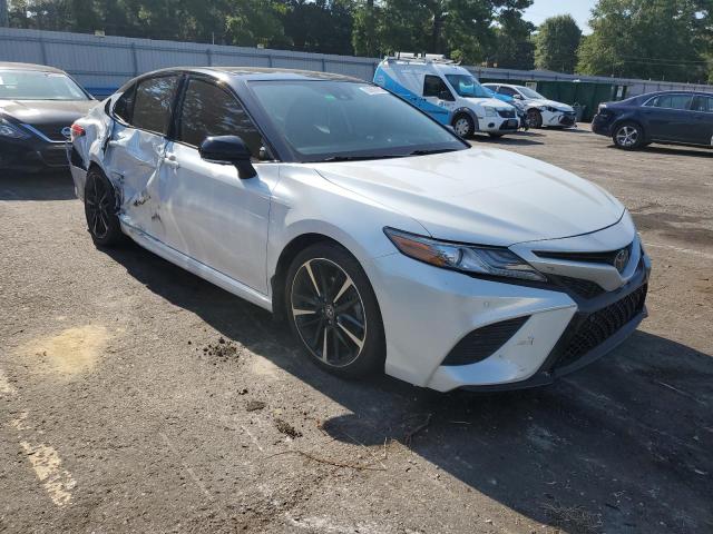 Photo 3 VIN: 4T1B61HK9KU180816 - TOYOTA CAMRY 