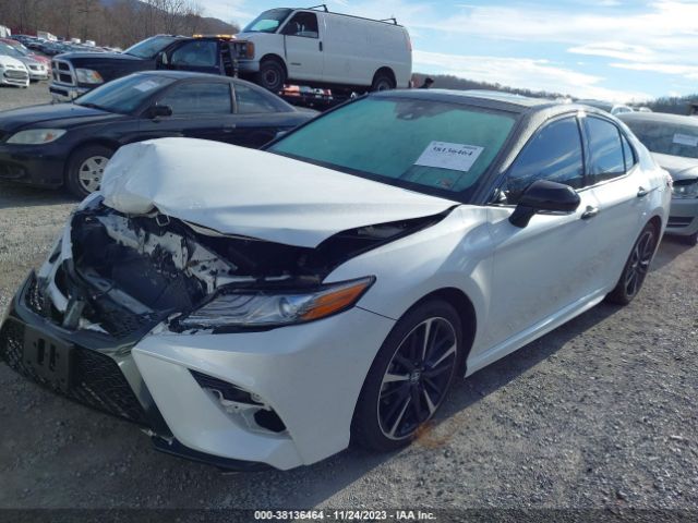 Photo 5 VIN: 4T1B61HK9KU272718 - TOYOTA CAMRY 