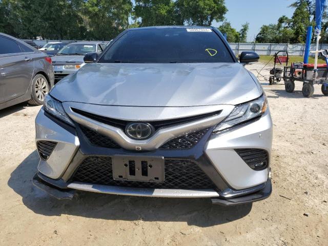 Photo 4 VIN: 4T1B61HK9KU281919 - TOYOTA CAMRY 