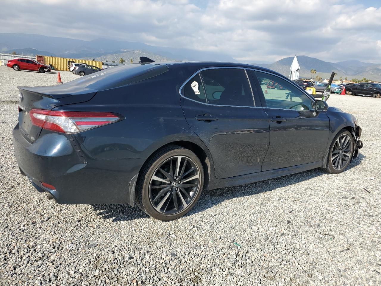 Photo 2 VIN: 4T1B61HK9KU738423 - TOYOTA CAMRY 