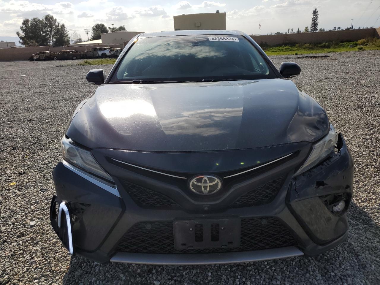 Photo 4 VIN: 4T1B61HK9KU738423 - TOYOTA CAMRY 