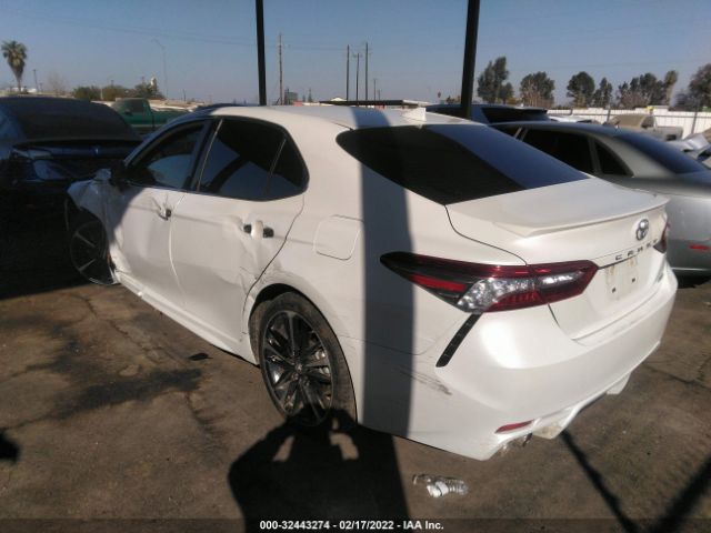 Photo 2 VIN: 4T1B61HK9KU742388 - TOYOTA CAMRY 