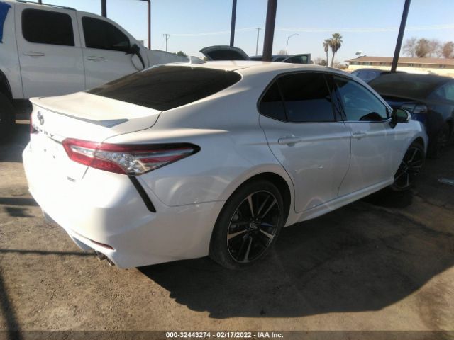 Photo 3 VIN: 4T1B61HK9KU742388 - TOYOTA CAMRY 