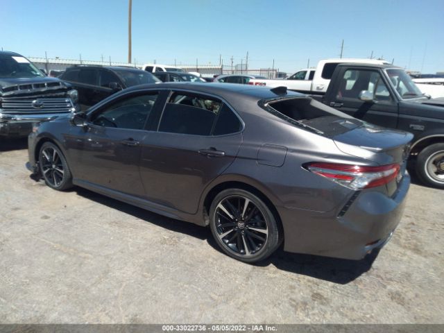 Photo 2 VIN: 4T1B61HK9KU781711 - TOYOTA CAMRY 