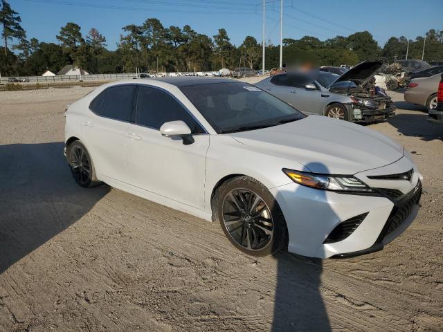 Photo 3 VIN: 4T1B61HK9KU794944 - TOYOTA CAMRY XSE 