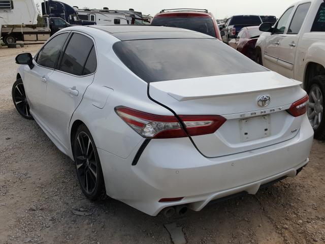 Photo 2 VIN: 4T1B61HKXJU018742 - TOYOTA CAMRY XSE 