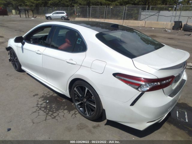 Photo 2 VIN: 4T1B61HKXJU089326 - TOYOTA CAMRY 