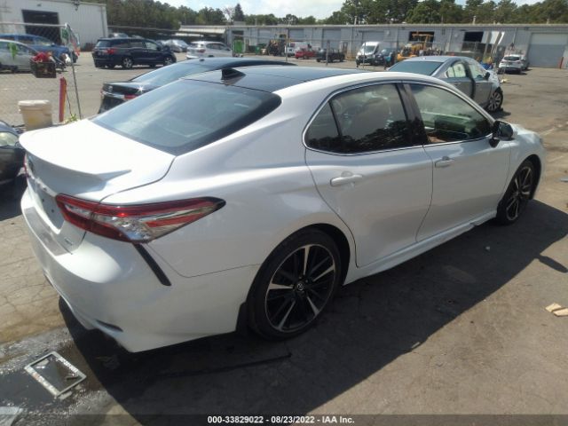 Photo 3 VIN: 4T1B61HKXJU089326 - TOYOTA CAMRY 