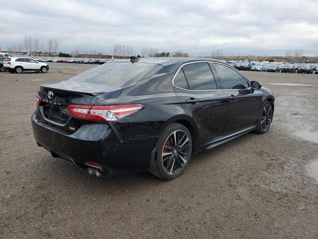 Photo 2 VIN: 4T1B61HKXJU092646 - TOYOTA CAMRY XSE 