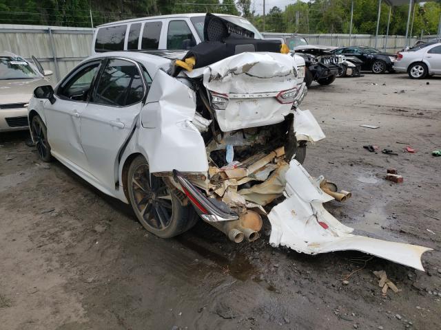 Photo 2 VIN: 4T1B61HKXJU658675 - TOYOTA CAMRY XSE 