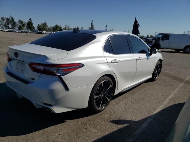 Photo 2 VIN: 4T1B61HKXKU808558 - TOYOTA CAMRY 