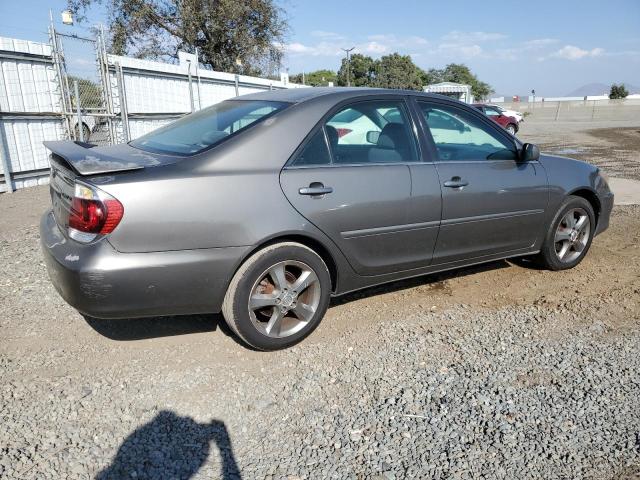 Photo 2 VIN: 4T1BA32K15U046437 - TOYOTA CAMRY SE 