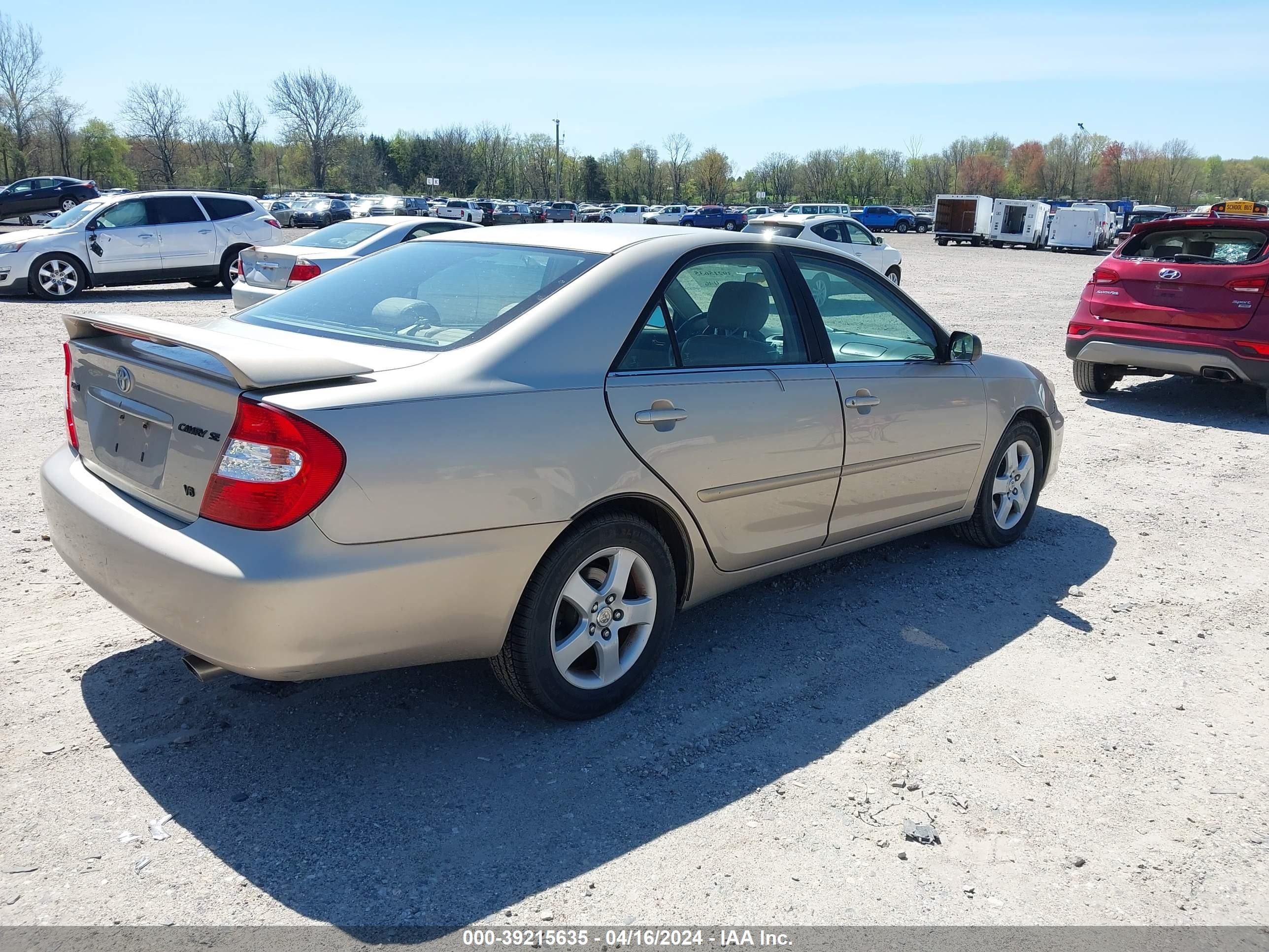 Photo 3 VIN: 4T1BA32K24U502847 - TOYOTA CAMRY 