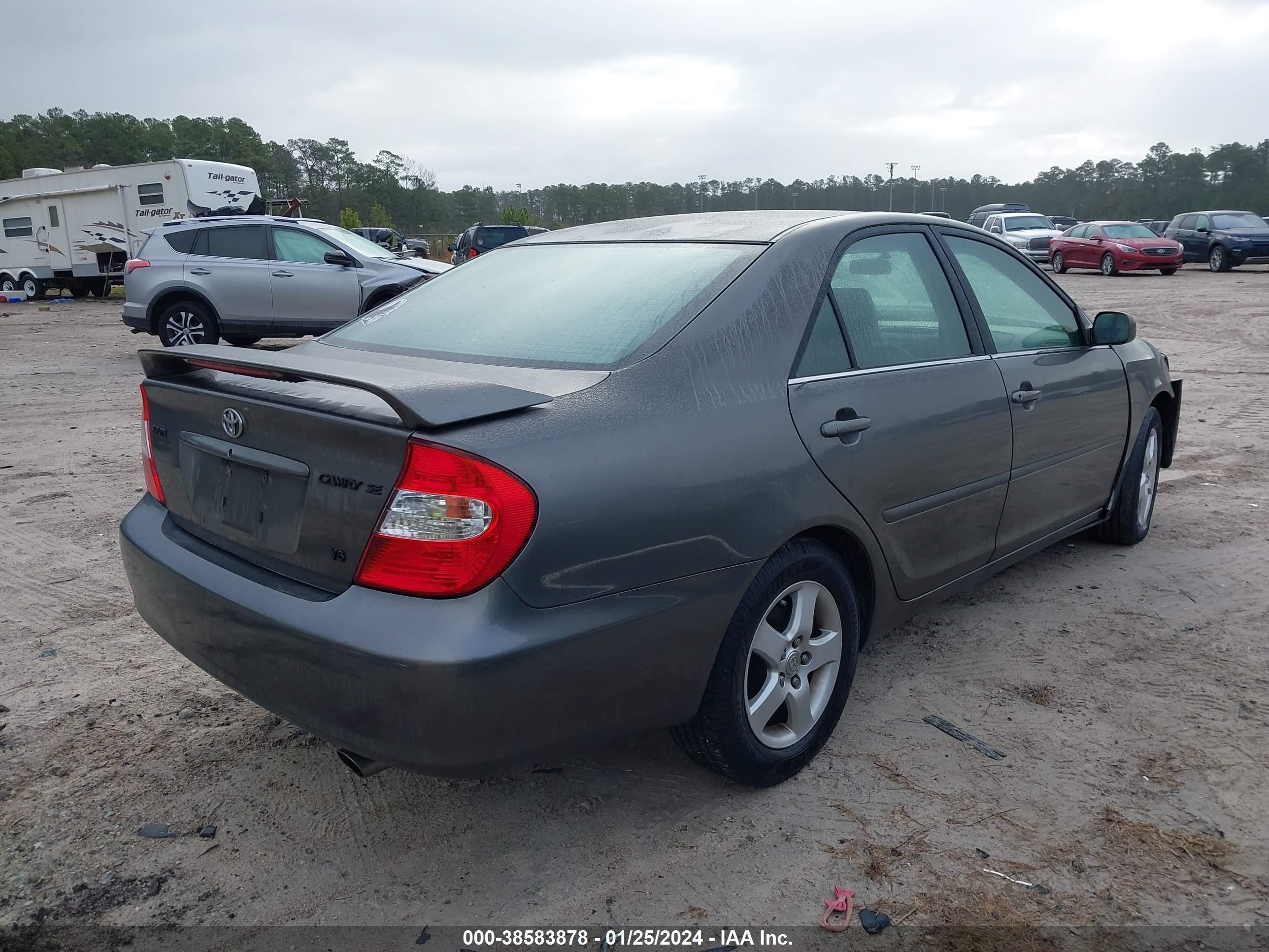 Photo 3 VIN: 4T1BA32K44U022048 - TOYOTA CAMRY 