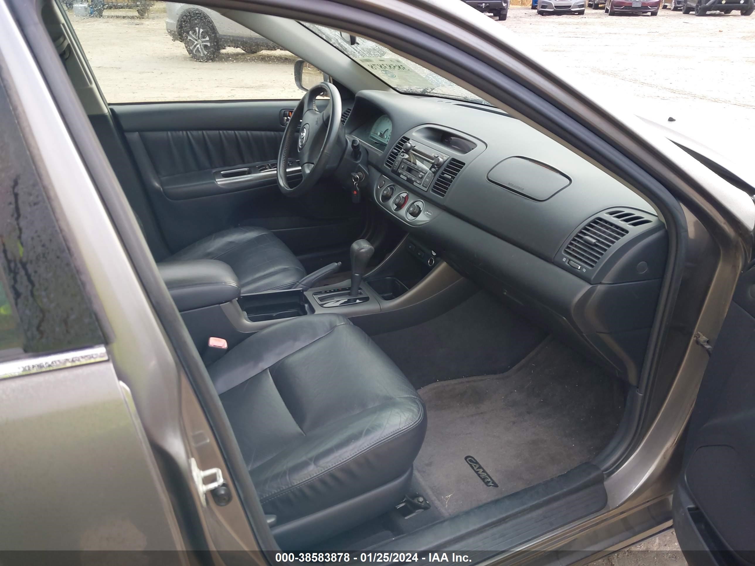 Photo 4 VIN: 4T1BA32K44U022048 - TOYOTA CAMRY 