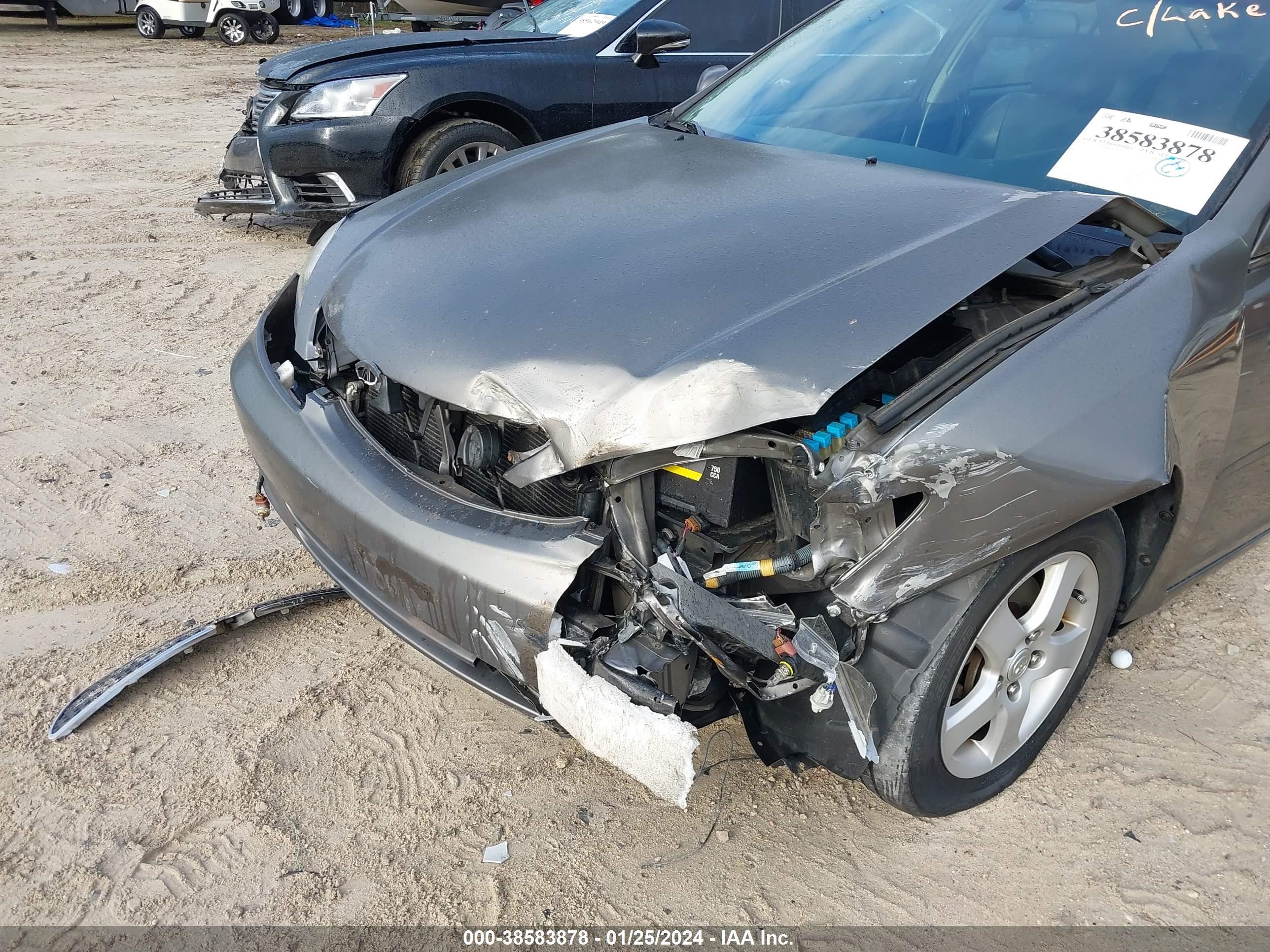 Photo 5 VIN: 4T1BA32K44U022048 - TOYOTA CAMRY 