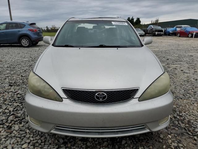 Photo 4 VIN: 4T1BA32K55U050880 - TOYOTA CAMRY SE 