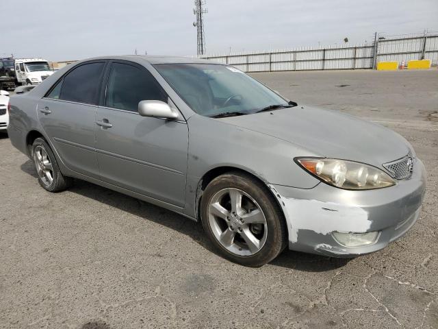 Photo 3 VIN: 4T1BA32K56U084030 - TOYOTA CAMRY SE 