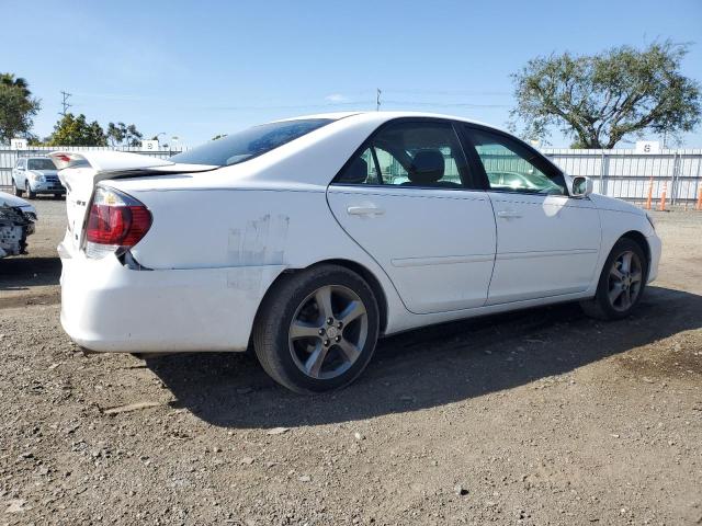 Photo 2 VIN: 4T1BA32KX5U506226 - TOYOTA CAMRY 