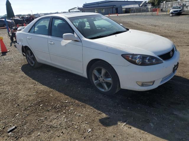 Photo 3 VIN: 4T1BA32KX5U506226 - TOYOTA CAMRY 