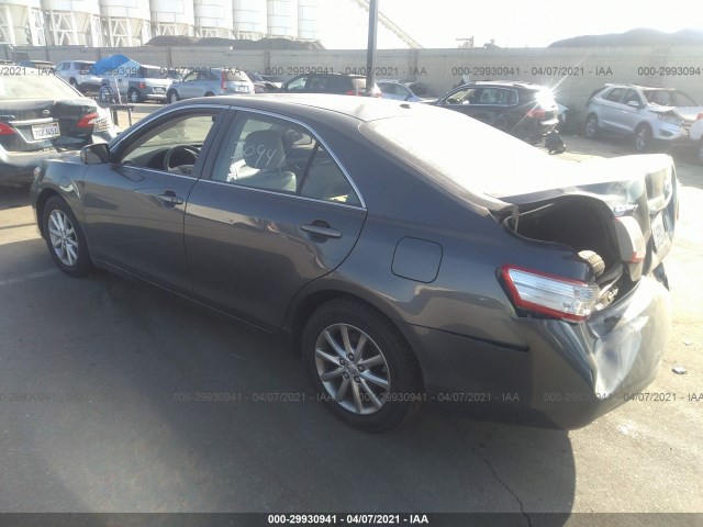 Photo 2 VIN: 4T1BB3EK0AU115928 - TOYOTA CAMRY HYBRID 