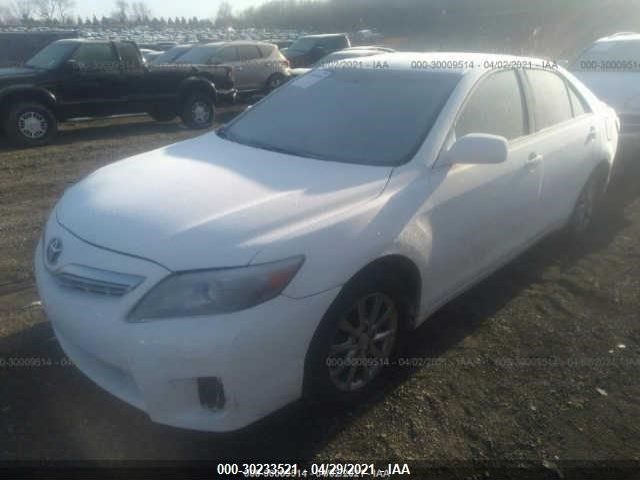 Photo 1 VIN: 4T1BB3EK0AU117632 - TOYOTA CAMRY HYBRID 