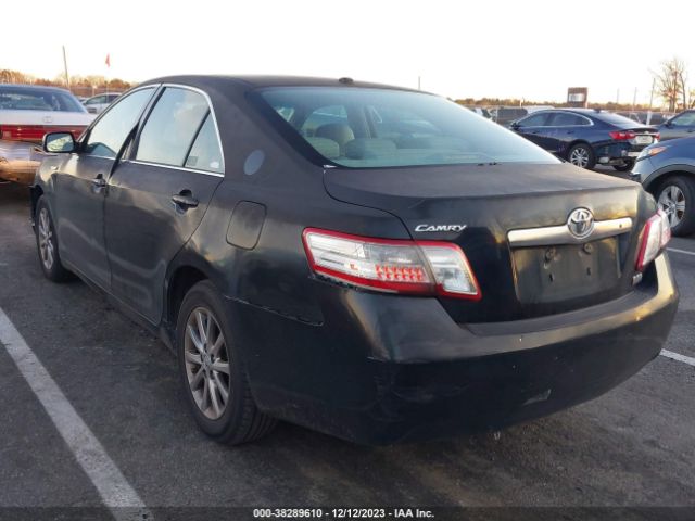 Photo 2 VIN: 4T1BB3EK0AU120918 - TOYOTA CAMRY HYBRID 