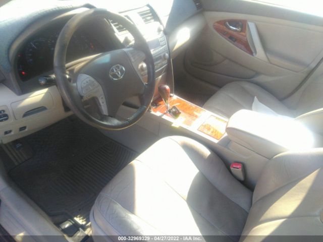 Photo 4 VIN: 4T1BB3EK0BU131922 - TOYOTA CAMRY HYBRID 