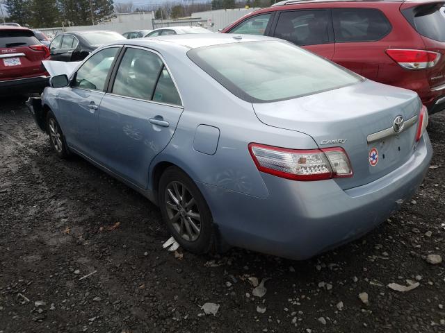 Photo 2 VIN: 4T1BB3EK0BU137185 - TOYOTA CAMRY HYBR 