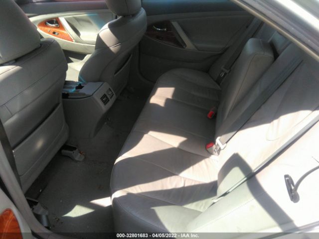 Photo 7 VIN: 4T1BB3EK1AU122399 - TOYOTA CAMRY HYBRID 