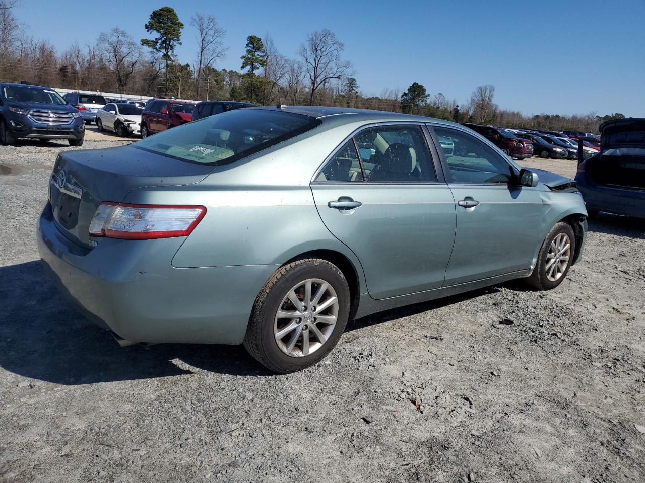 Photo 2 VIN: 4T1BB3EK1AU123035 - TOYOTA CAMRY 