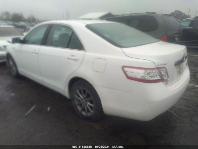 Photo 2 VIN: 4T1BB3EK1AU125299 - TOYOTA CAMRY HYBRID 