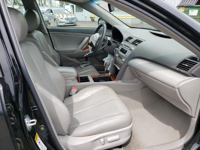 Photo 4 VIN: 4T1BB3EK1BU136756 - TOYOTA CAMRY HYBR 