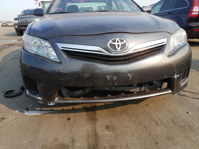 Photo 8 VIN: 4T1BB3EK1BU137177 - TOYOTA CAMRY HYBR 