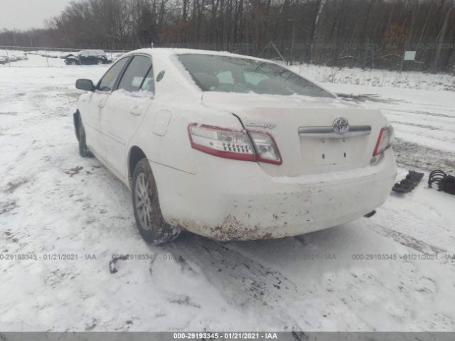 Photo 2 VIN: 4T1BB3EK1BU137874 - TOYOTA CAMRY HYBRID 