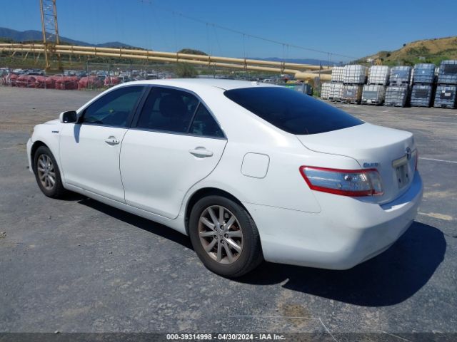 Photo 2 VIN: 4T1BB3EK2AU116269 - TOYOTA CAMRY HYBRID 